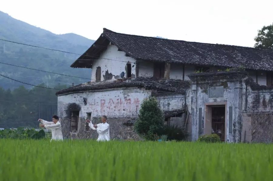 中國(guó)古建筑，千年古村不會(huì)消失但卻只剩下老房