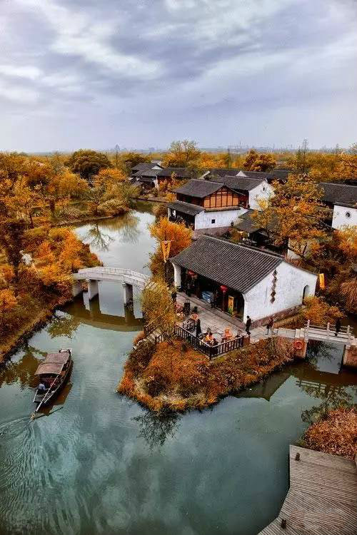 古建筑，一片瓦，遮風(fēng)擋雨