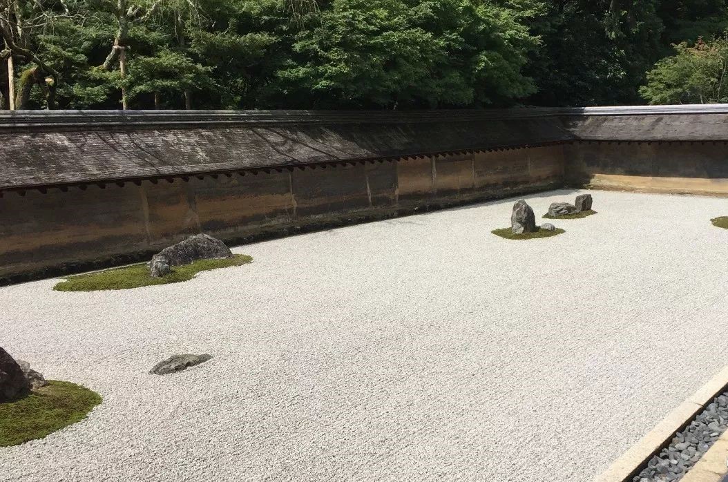 深入解讀園林景觀設(shè)計中的枯山水