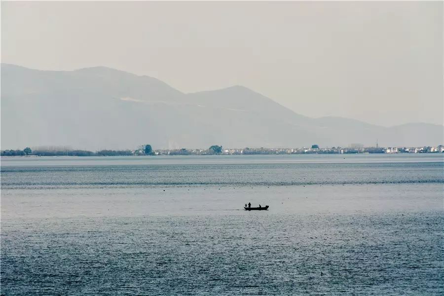 大理洱?！w心，歸心看海煙雨江南