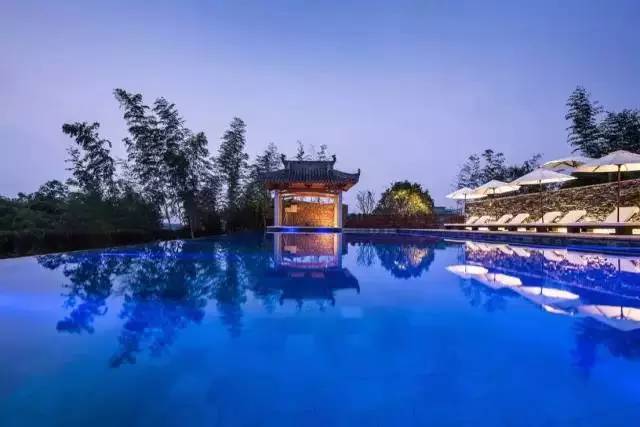 九華山德懋堂，九華山間打坐冥想清涼入心