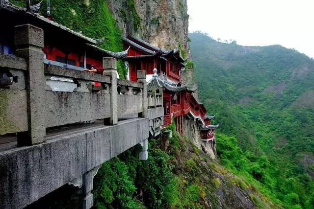 新安江畔谷掌民宿，莊園里享受青山環(huán)繞的美景