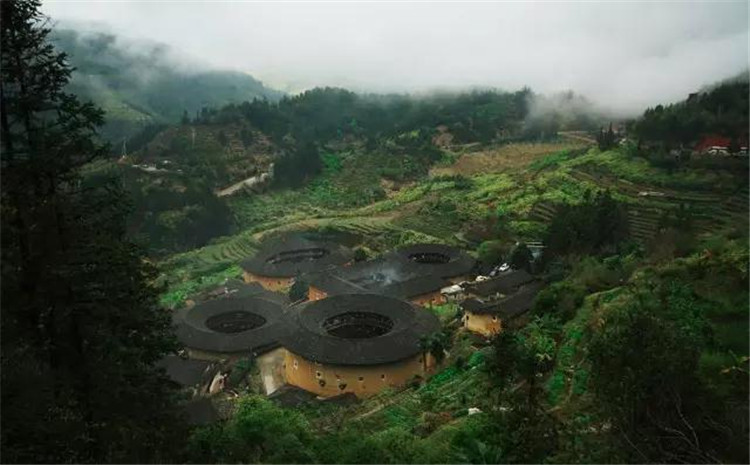 福建塔下村土樓民宿