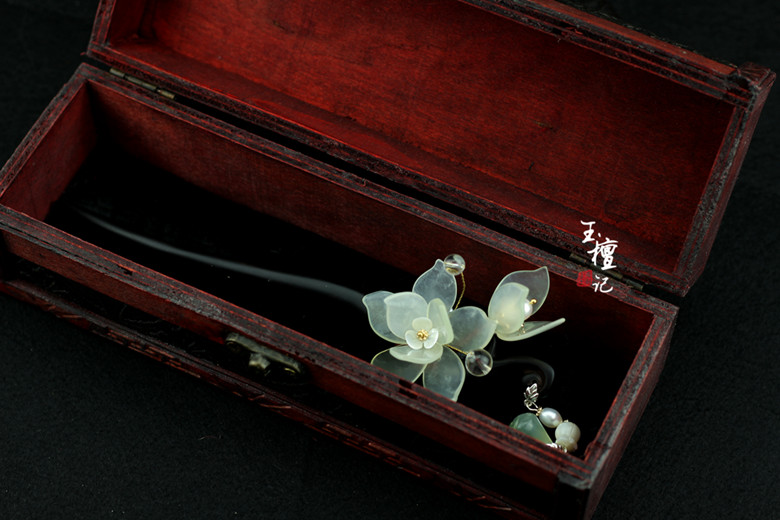 古風(fēng)玉蘭花黑檀木簪子，手工玉簪花頭飾