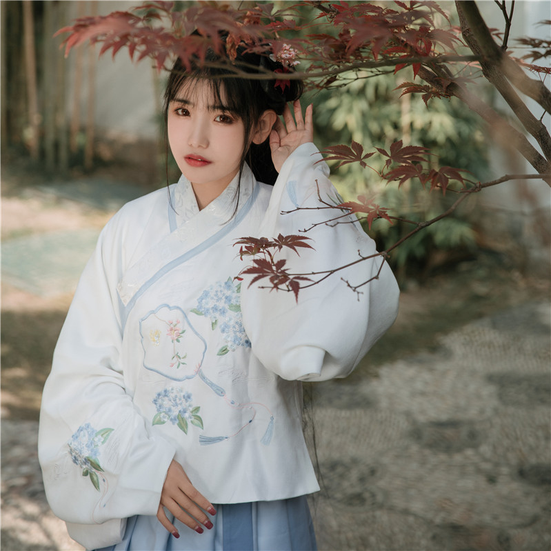 精致紫陽扇香圖案繡花漢服，清新交領(lǐng)襦裙?jié)h服