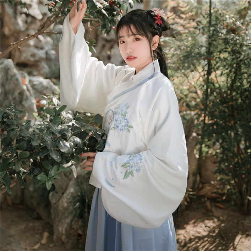 精致紫陽扇香圖案繡花漢服，清新交領(lǐng)襦裙?jié)h服