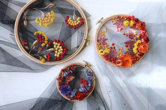 手工刺繡藝術(shù)：Olga Prinku 鮮花刺繡