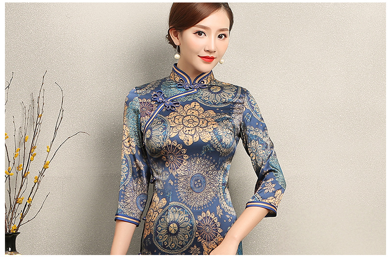花若優(yōu)雅旗袍，圓形印花旗袍裙