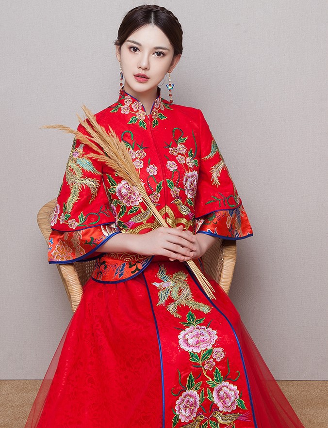 牡丹花刺繡新娘禮服，精致唯美中式禮服