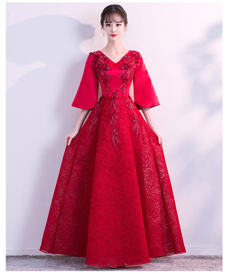 時尚性感V領(lǐng)中式禮服，立體繡花新娘結(jié)婚禮服