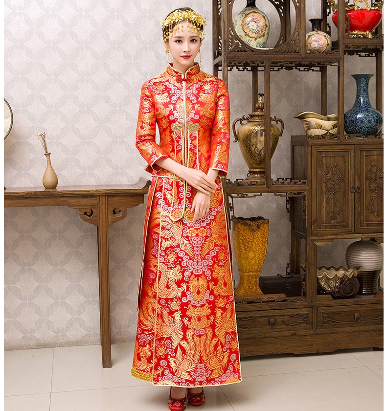 紅色旗袍中式禮服，新娘結(jié)婚禮服