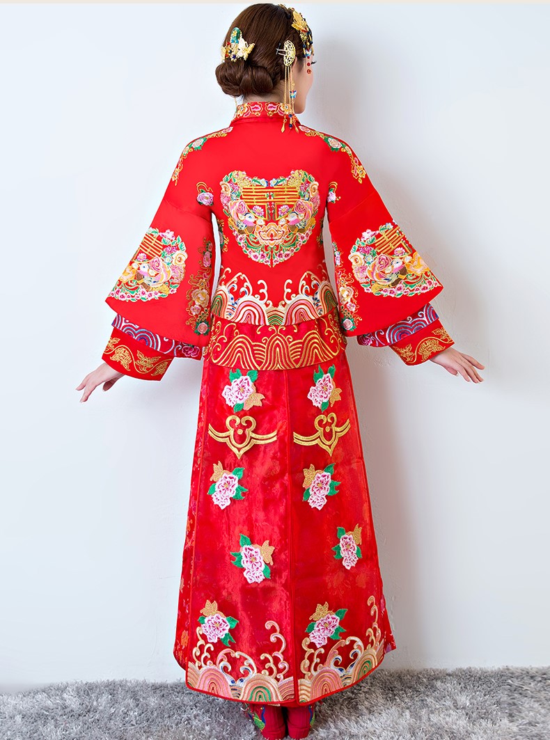 中國古典元素中式禮服，中國風(fēng)新娘結(jié)婚禮服