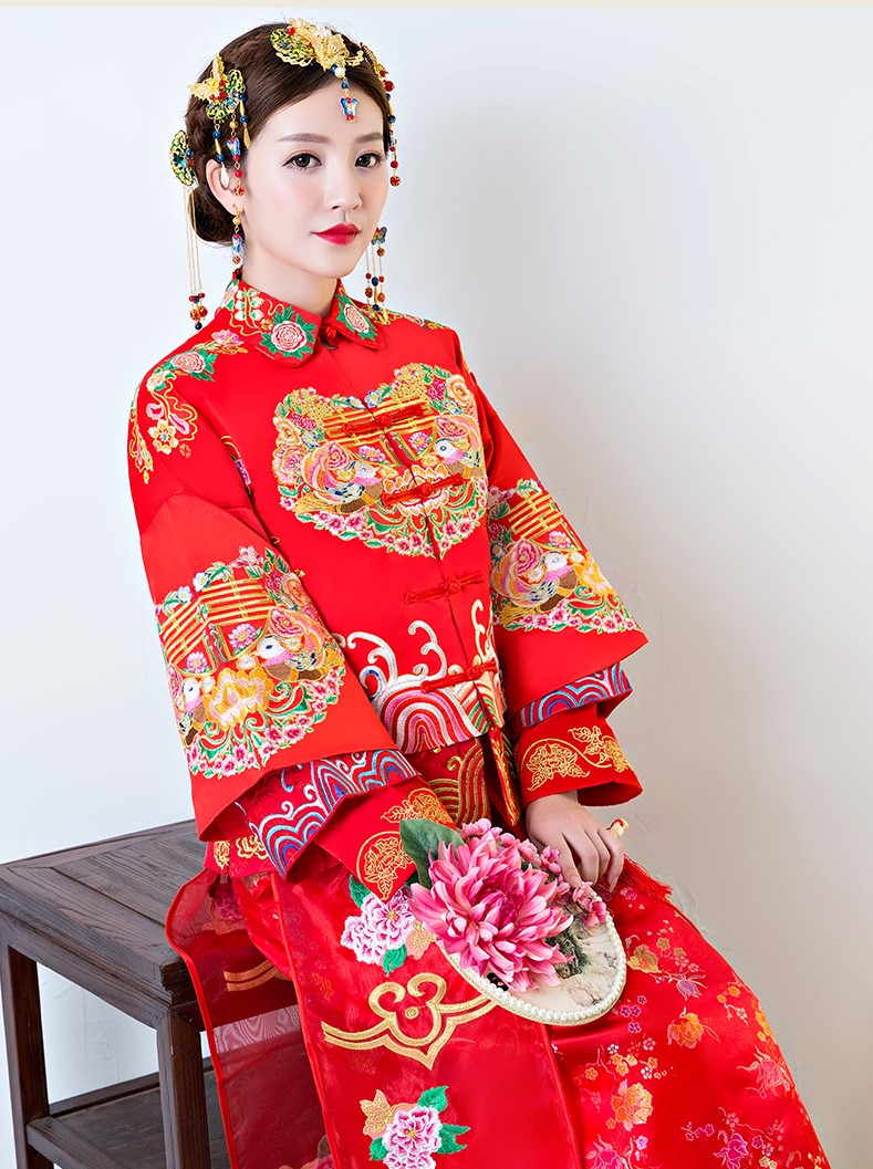 中國古典元素中式禮服，中國風(fēng)新娘結(jié)婚禮服