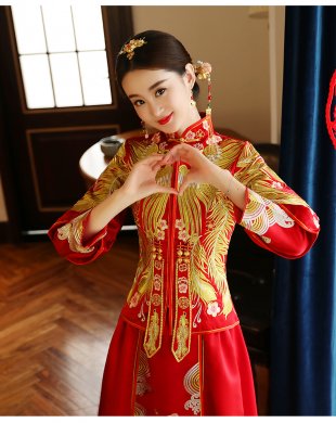 古典獨(dú)特刺繡新娘禮服，結(jié)婚中式禮服