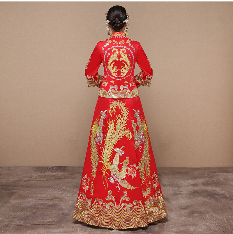 紅色龍鳳褂中式禮服，復(fù)古時(shí)尚中國(guó)風(fēng)新娘禮服