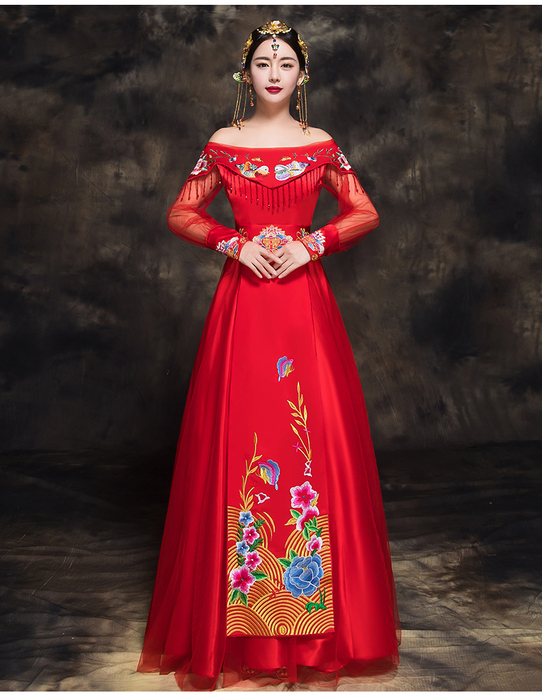 時(shí)尚中國風(fēng)新娘禮服，一字肩中式結(jié)婚禮服