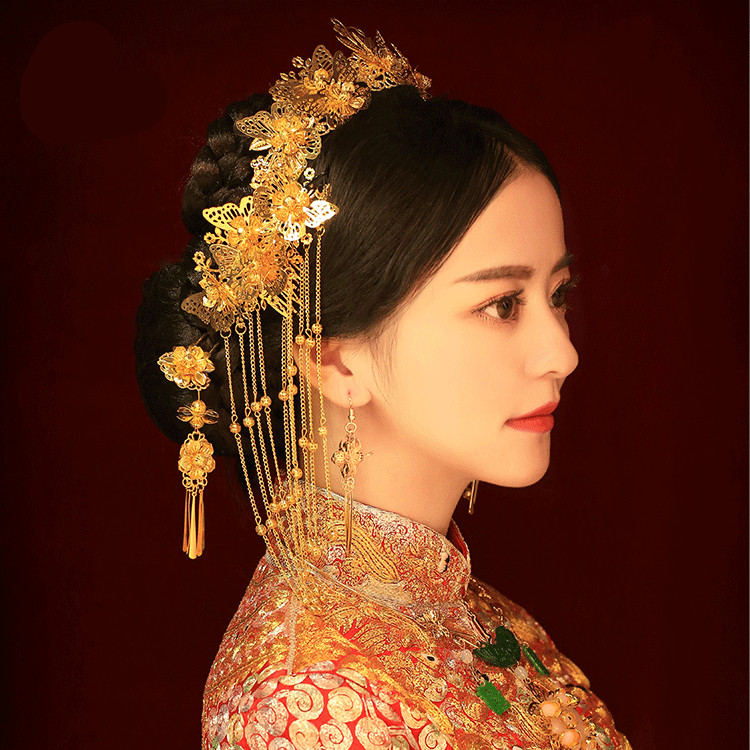 女子金色流蘇古風頭飾，鳳冠配飾品
