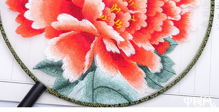 古典中國風(fēng)牡丹繡花手工刺繡團(tuán)扇