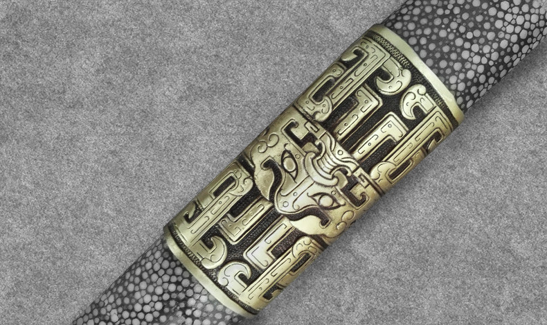 龍紋環(huán)首劍漢劍，漢代軍隊(duì)常用佩刀