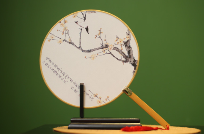 中國風(fēng)宮扇女式團(tuán)扇，古風(fēng)工藝漢服古典扇子圖