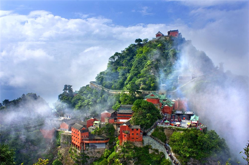 夏日的五岳之冠武當山