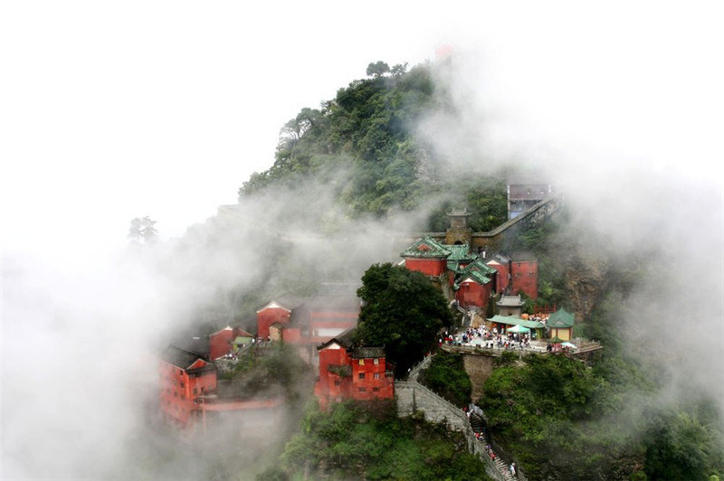 夏日的五岳之冠武當(dāng)山