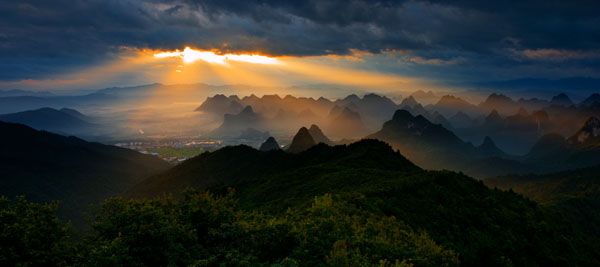 桂林市堯山美麗風景攝影