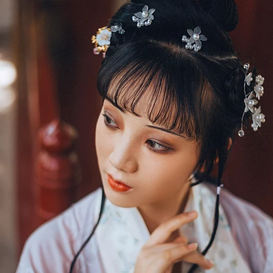 優(yōu)雅庭院女生頭像，唯美古風(fēng)真人頭像