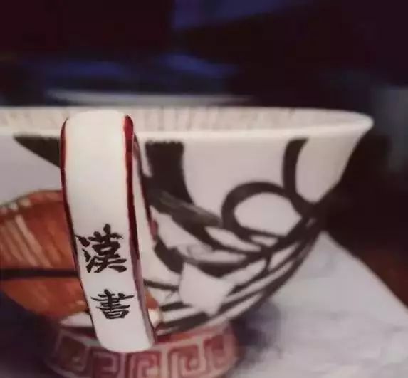 自帶仙氣的手繪插畫，古典與現(xiàn)代的巧妙結(jié)合