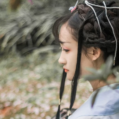 清新粉花女生頭像，唯美古風(fēng)真人頭像