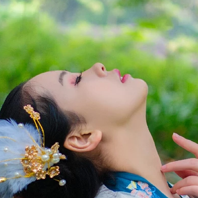 羽毛女生頭像，唯美古風(fēng)真人頭像