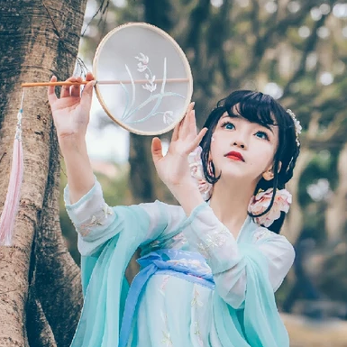 森林花仙子女生頭像，唯美古風(fēng)真人頭像