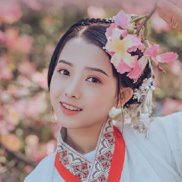 粉色木棉花少女頭像，唯美古風真人頭像