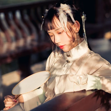 漢服帶寵物女生頭像，唯美古風(fēng)真人頭像