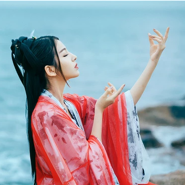 紅妝紗衣女生頭像，唯美古風(fēng)真人頭像