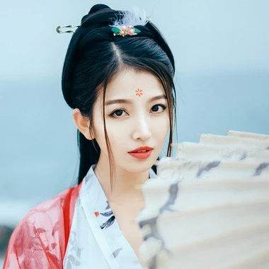 紅妝紗衣女生頭像，唯美古風(fēng)真人頭像