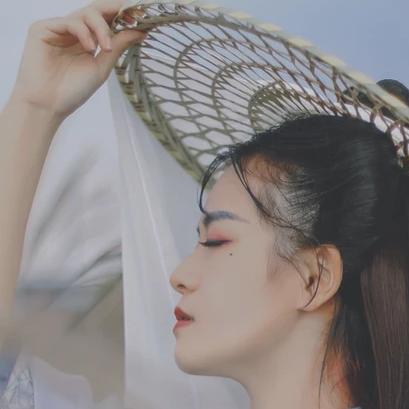 風(fēng)中俠客女生頭像，唯美古風(fēng)真人頭像