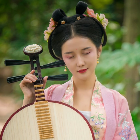 美人來(lái)此時(shí)尚典雅，唯美古風(fēng)真人頭像