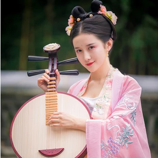 美人來(lái)此時(shí)尚典雅，唯美古風(fēng)真人頭像