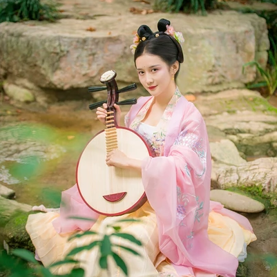 美人來(lái)此時(shí)尚典雅，唯美古風(fēng)真人頭像
