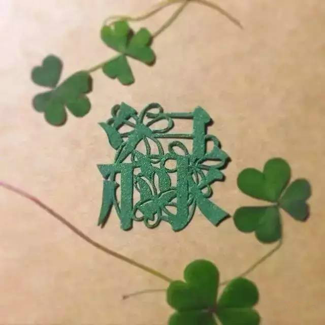 當(dāng)傳統(tǒng)剪紙遇到古詩詞，怎一個(gè)“美”字了得