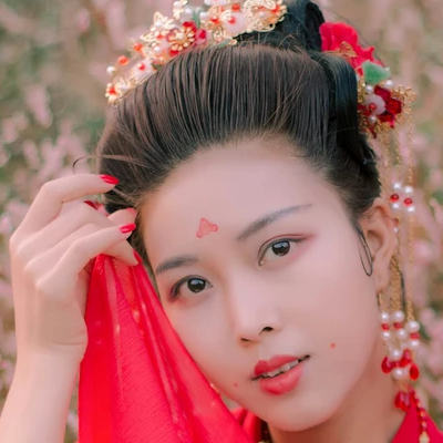 嬌艷紅衣閨蜜頭像，唯美古風(fēng)真人頭像